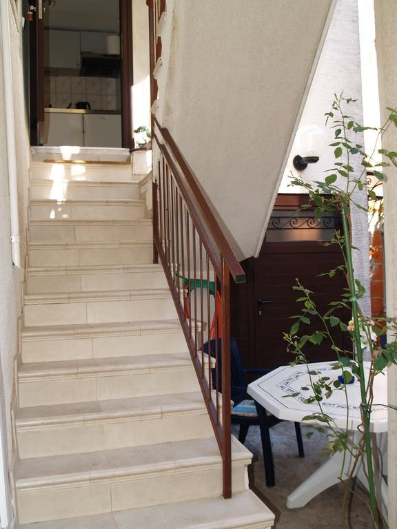 Apartment Nana 1 Шибеник Экстерьер фото